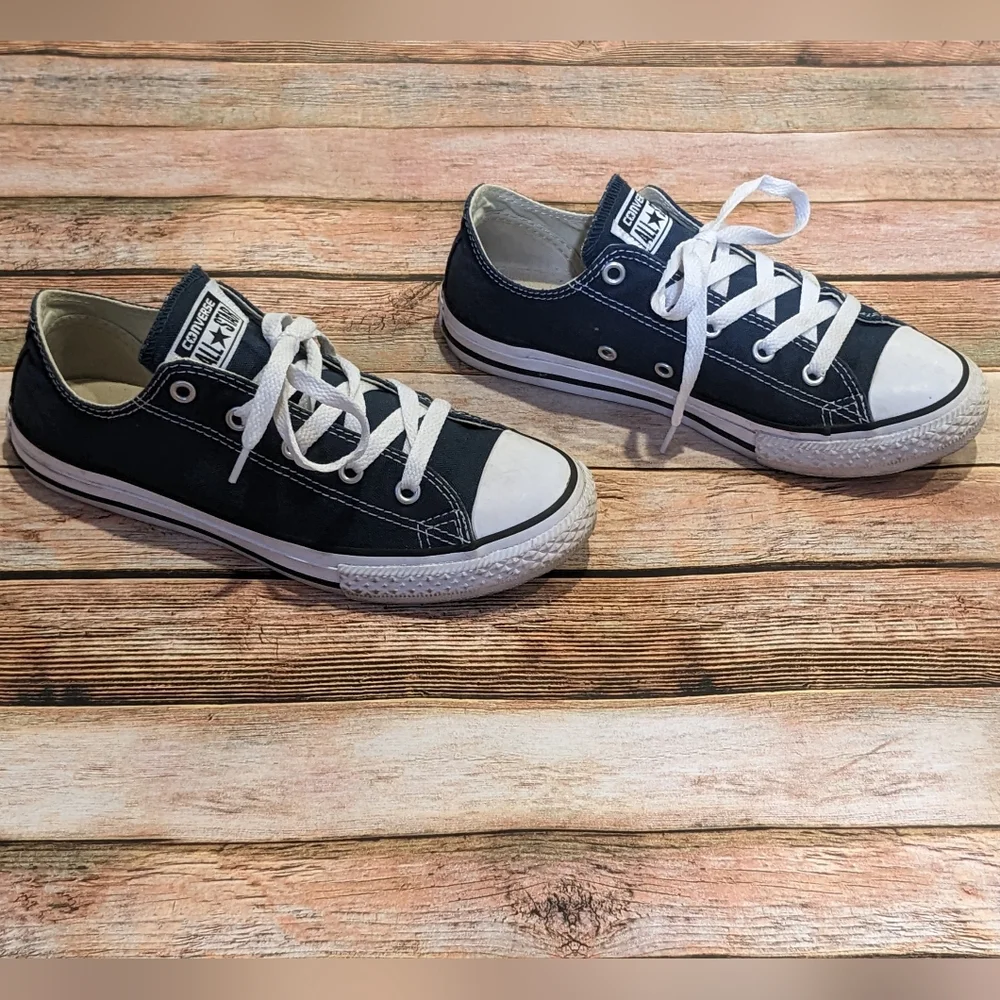 Converse All Stars - Navy Blue , size 3